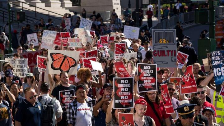 美国人出声质疑特朗普移民政策_移民_加纳_新