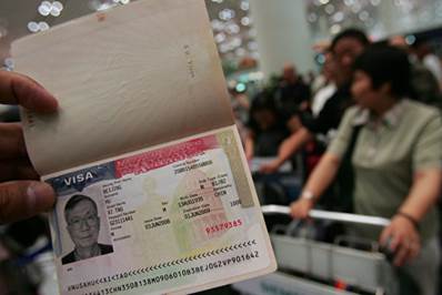 今年暑期中国赴美旅游拒签率飙升商务考察也难