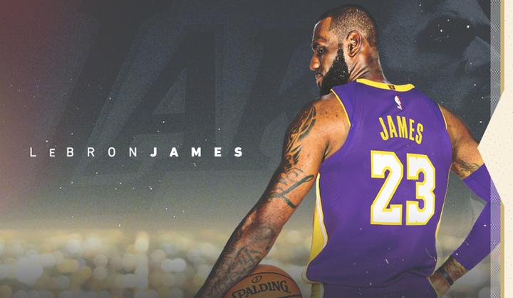 Lakers officially sign LeBron James