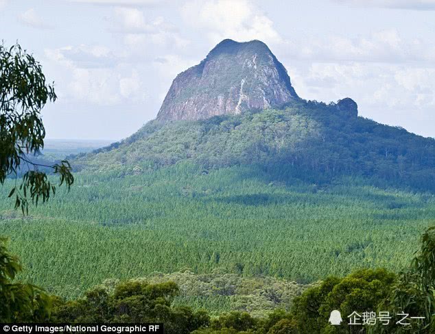 澳洲男子见相亲对象掉下山崖 说了一句上班要