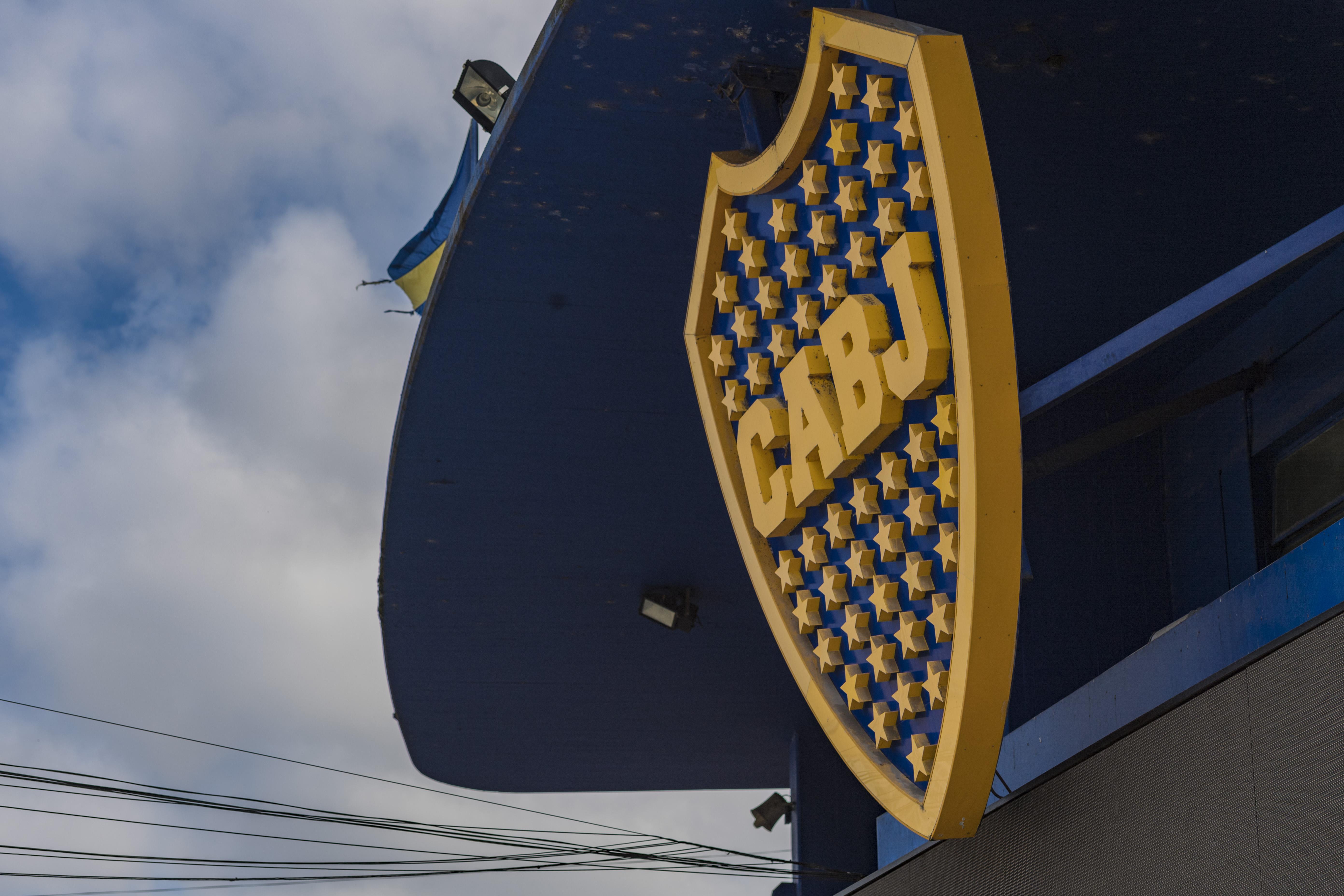 博卡蓝黄色队服其实有个不光彩的诞生历史,博卡青年足球俱乐部的队服