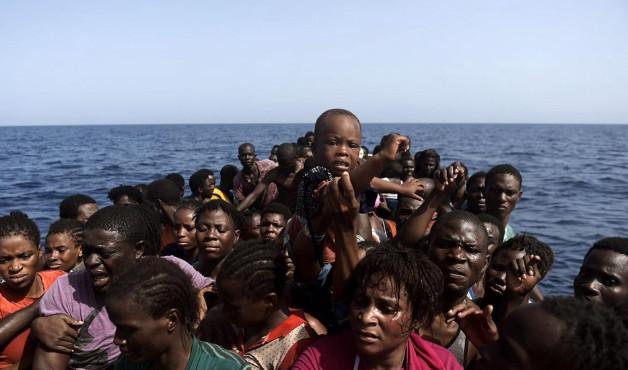 非洲难民偷渡, 身亡在船上跟海里的人比活下的人多!