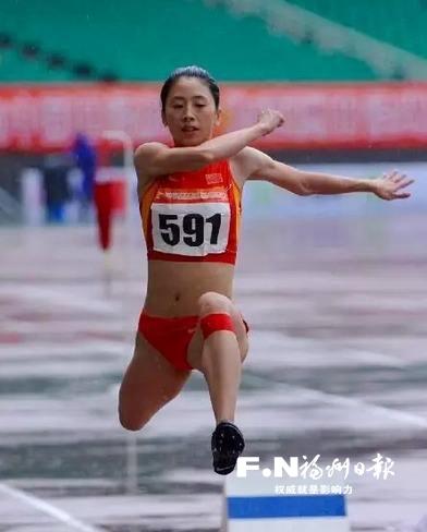 福州选手王乌品女子三级跳远夺金 福建队蝉联冠军