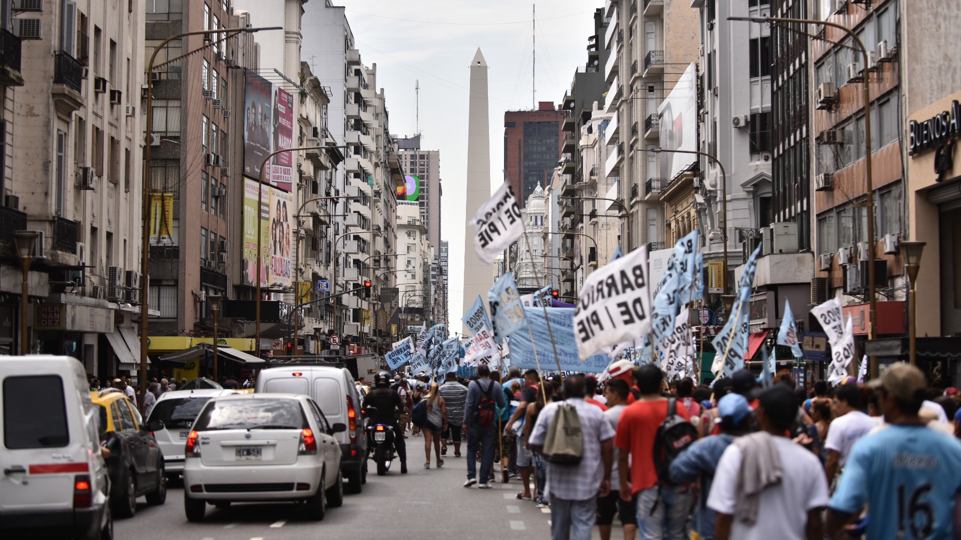社会组织或将再次爆发游行抗议,正在等待政府谈判得出结果