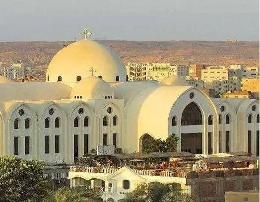 吉萨等中等风险地区加强防范,更应避免前往清真寺,基督教堂等各类
