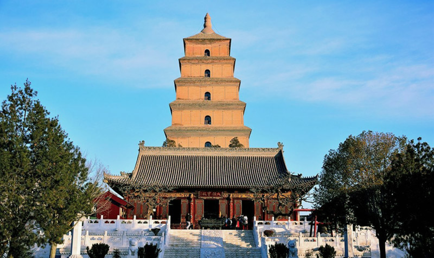 大雁塔皮影戏参见这次的海外华裔青少年"寻根之旅"——中国陕西西安