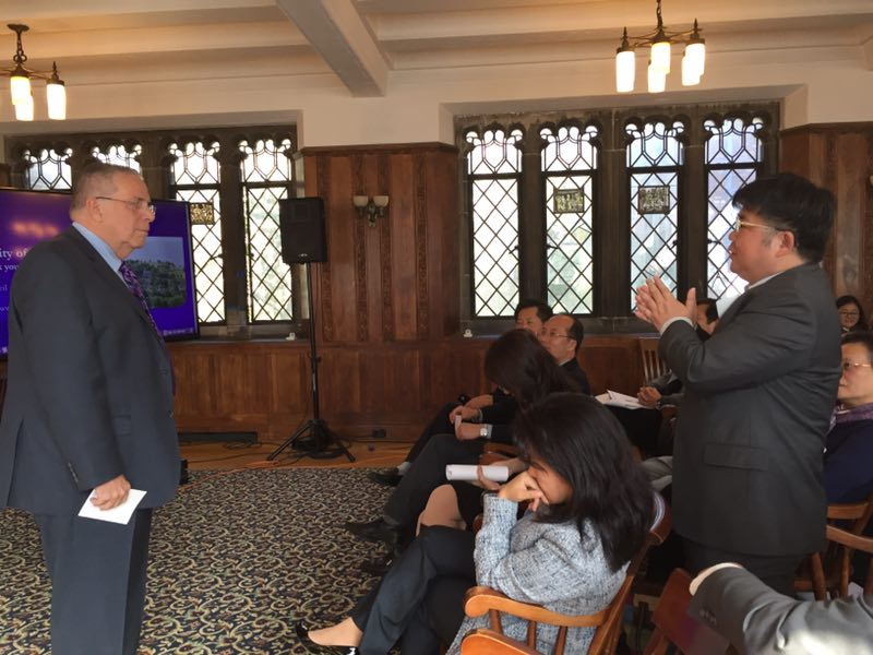 徐德清博士应邀出席美国康州华人教授协会年会并讲话