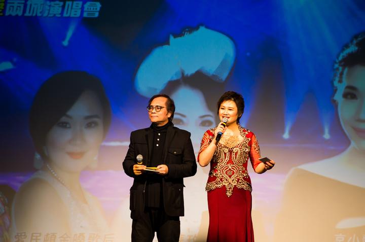 北京小邓丽君王小树爱民顿演唱会在掌声中与好评下落