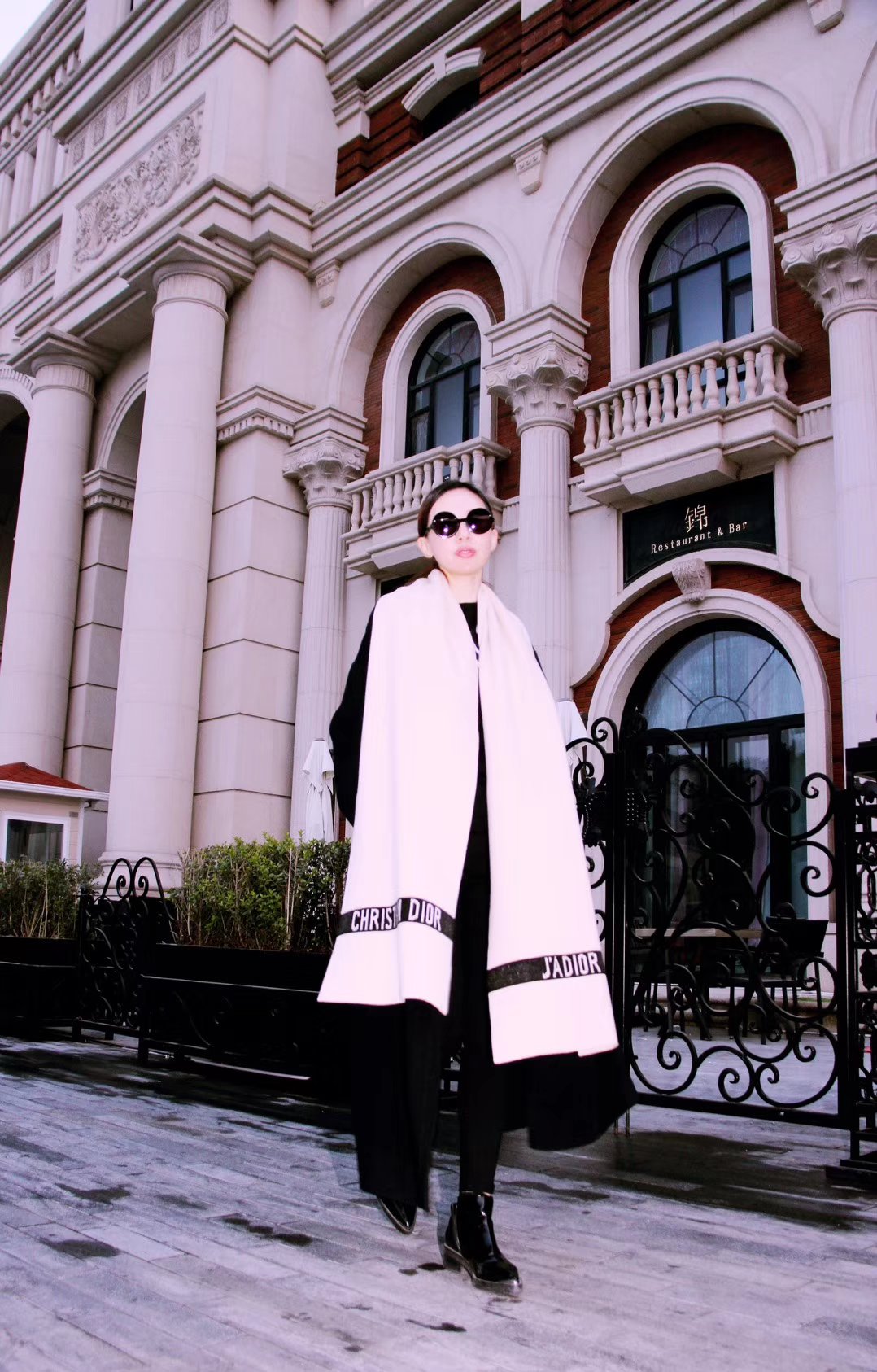 时尚达人张露兮谈:大使馆里引领的就是国际时尚