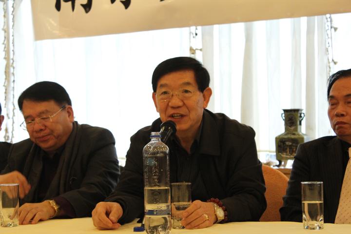 资深侨领胡志光