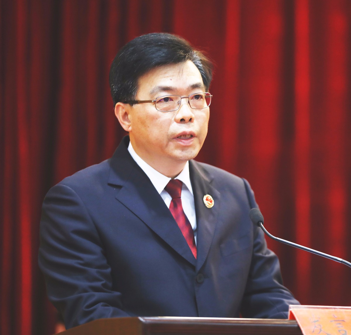 何泽中检察长作专题辅导,福建省检察院举行处级干部学习十九大精神