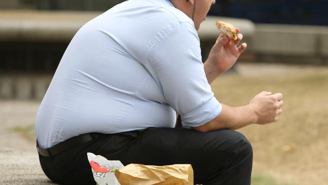 医生也被告知不要使用"瘦","营养不良"和"病态肥胖"等词语,而是用"