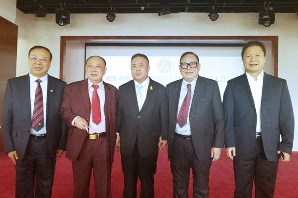 [国际潮青讯]李桂雄 李奕标参加汕头市潮阳区华阳潮商