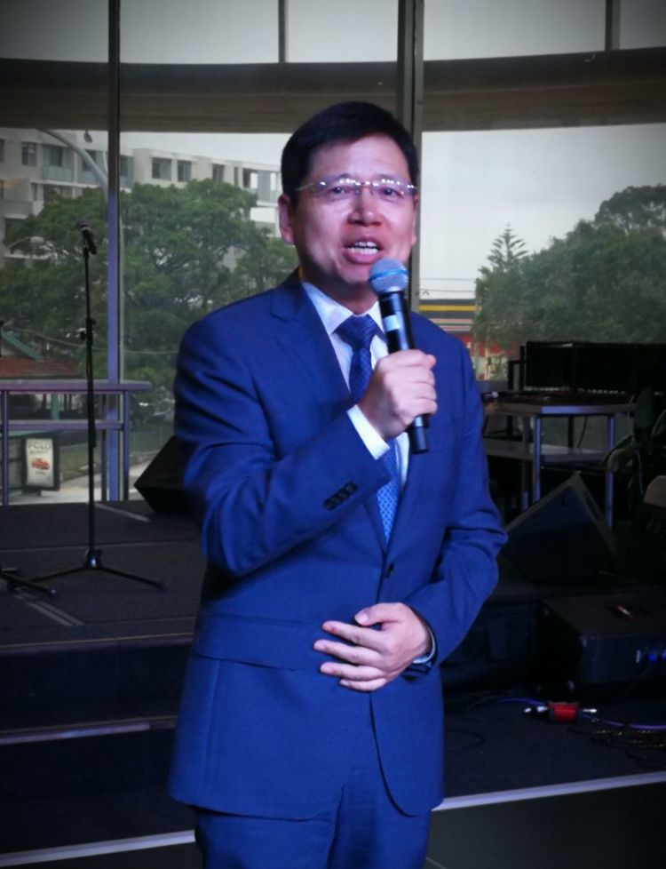 杭州同乡会会长孙琦欢迎来宾时,如数家珍回顾了在过去一年的会务大事