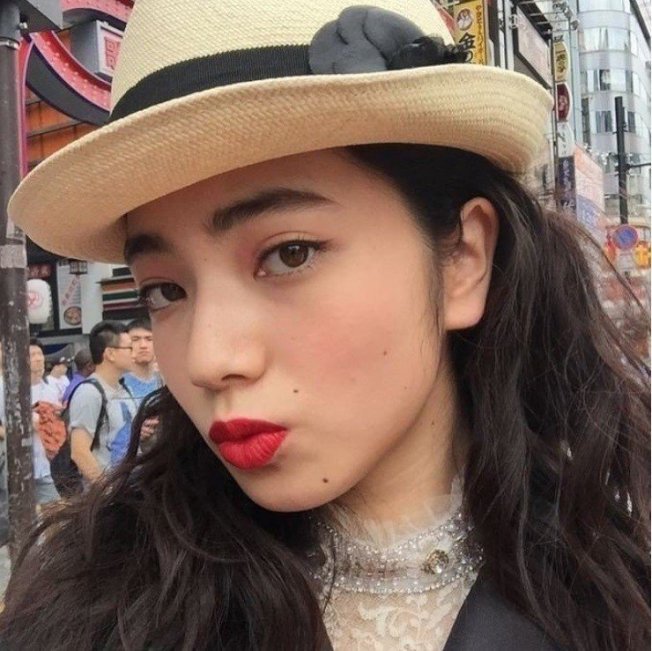 日本女性眉毛由粗转细,说明景气转捩点到了(图)