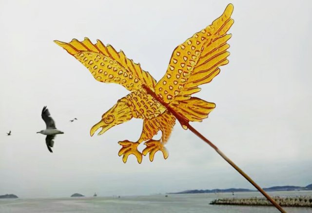 他创作了世界邮票上的中国糖画