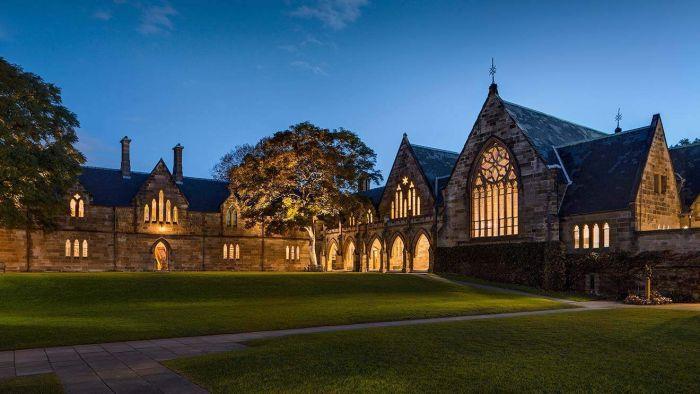 据指称,这种欺凌在悉尼大学的圣保罗寄宿学院(st pauls college)内