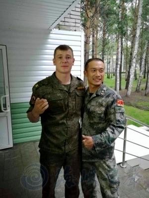 外军特种兵向他敬军礼——专访人大代表黄鑫