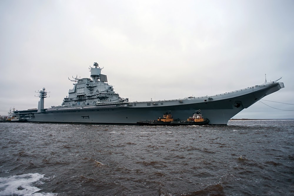 海军的超日王号航空母舰排水量45400吨,最多可以载飞机34架,为了保证