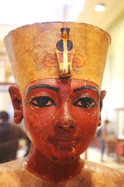 图坦卡蒙的黄金面具,埃及博物馆镇馆之宝,展览室内禁止拍照,只能在