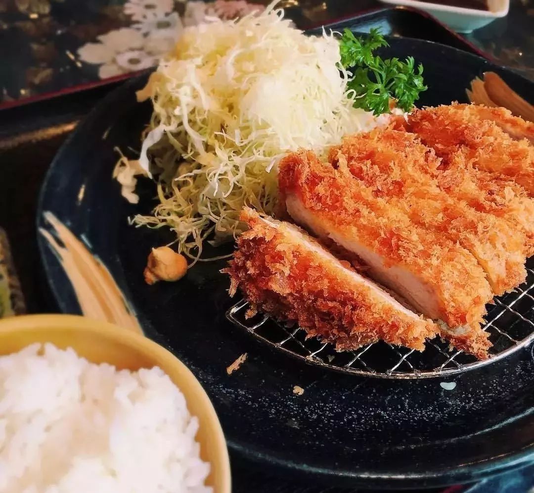(*『`)ing 在日本,猪排饭最受小朋友和男性的欢迎 口亨 能一次扫光