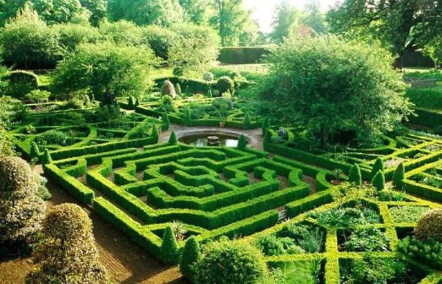 这里的英格兰田园庄园生活是许多英国文学著作的发生地,如奥斯卡