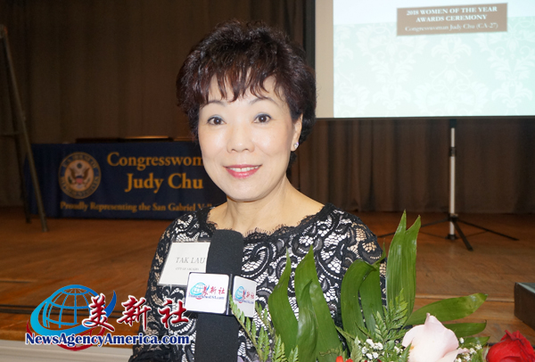 国会众议员赵美心颁发杰出女性奖 三位华裔获殊荣