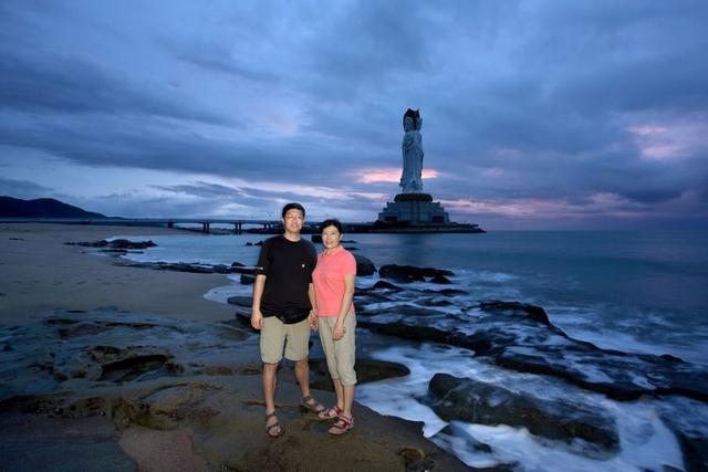 甜蜜夫妻快乐浪漫游三亚_秘鲁_新闻_华人头条