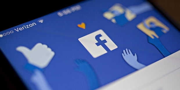 脸书公司(facebook)在芝城疯狂纳贤