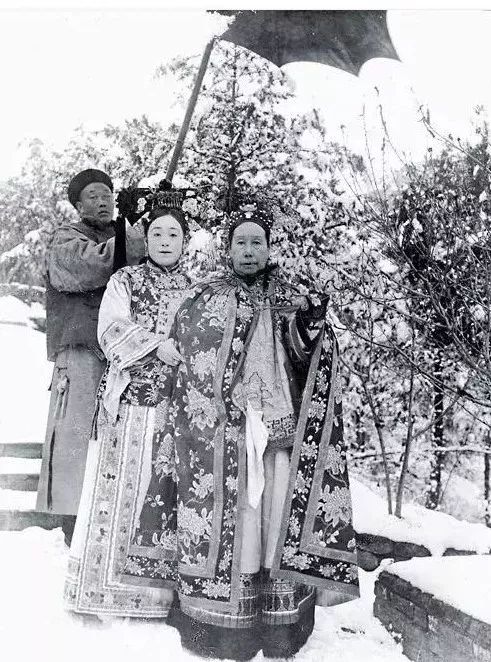 她从小在国外长大, 其实,精通8国语言, 内外兼修的德龄公主, 最让人"