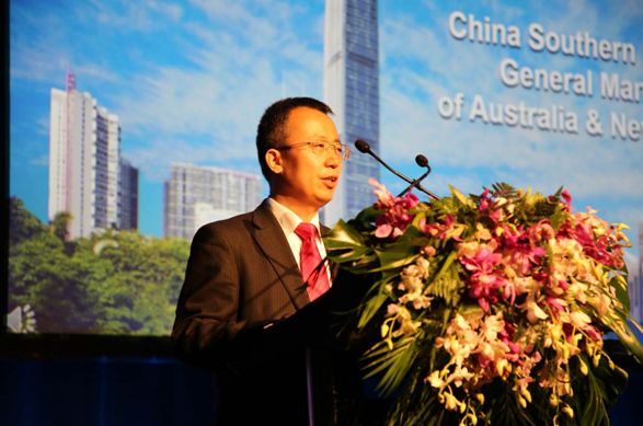 南航澳新区域总经理张玉斌先生发表演讲