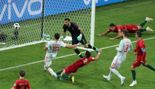 西班牙葡萄牙3比3战平