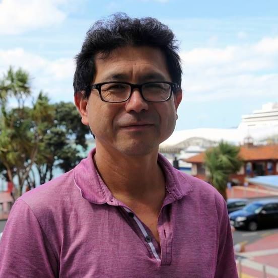 奥克兰站负责人 苏文德 恭祝华人头条科特迪瓦站点上线!