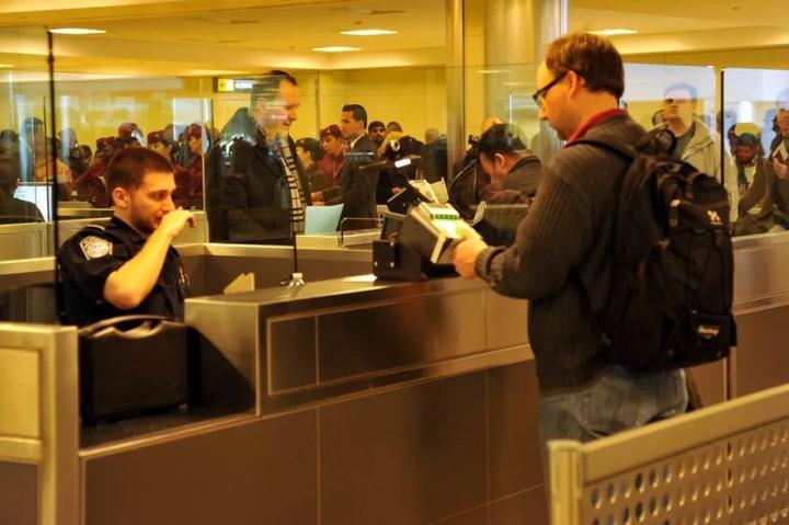 签证申错惹大麻烦!_埃德蒙顿_新闻_华人头条