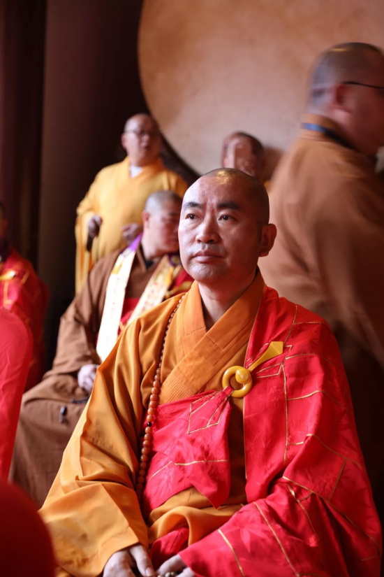 上海宁国禅寺方丈应邀出席松江福田净寺明非法师升座庆典