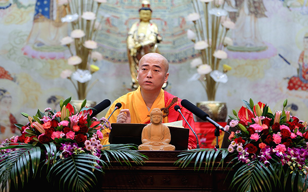 宏海法师应邀于宝陀讲寺作《佛法的时间观》佛学专题讲座