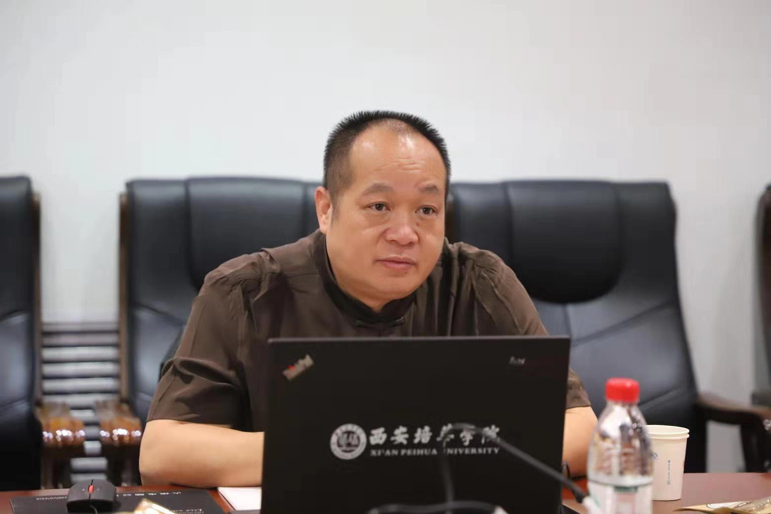 上图:著名导演,制片人 陈俊余上图:中央电视台微电