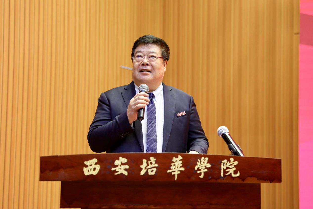 导演,制片人陈俊余,中央电视台微电影文化频道总监杨珊珊,著名作家