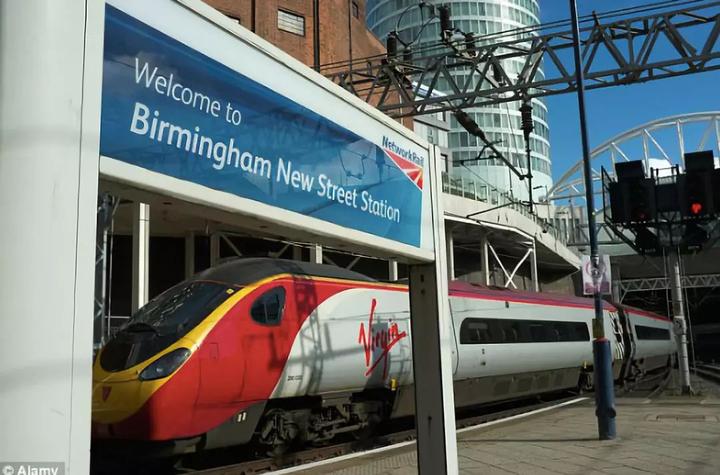 英国高铁缺钱要降速减班次,群众炸了