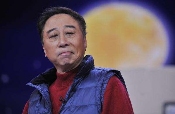 今晚的春晚,那些老友你见不到了,他第一次登台,成为最大亮点!