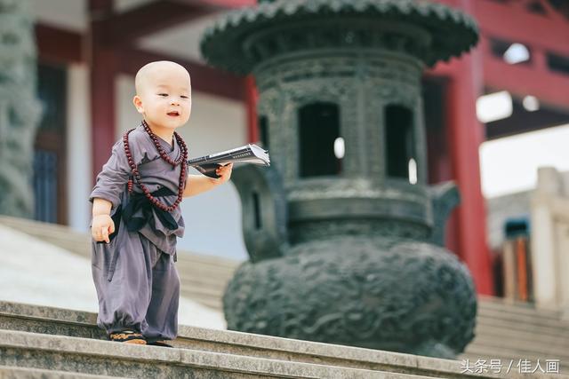 伊农的诗:晨 钟