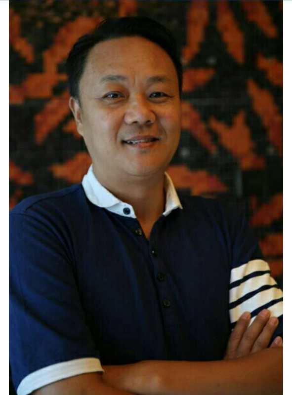 戏苑沧海一声笑 波属云委看今朝 记著名曲剧表演艺术家 海波