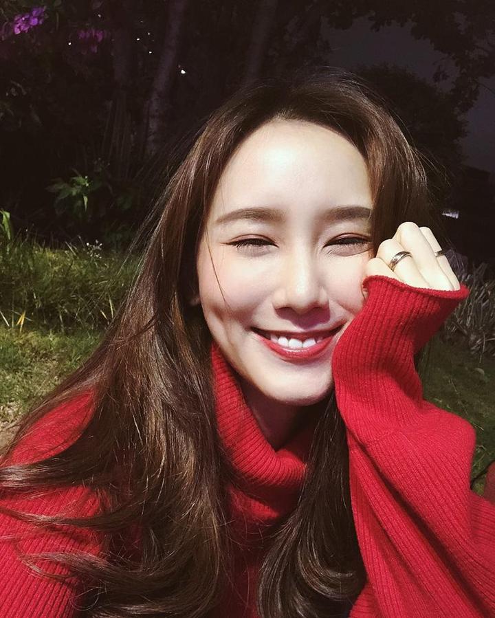 大马年轻女演员江倩龄车祸身亡_瑞士_新闻_华人头条